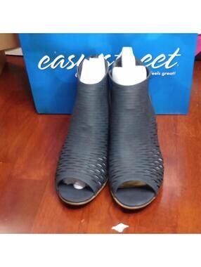 EASY STREET WOMENS SUNRISE SA NAVY 8W